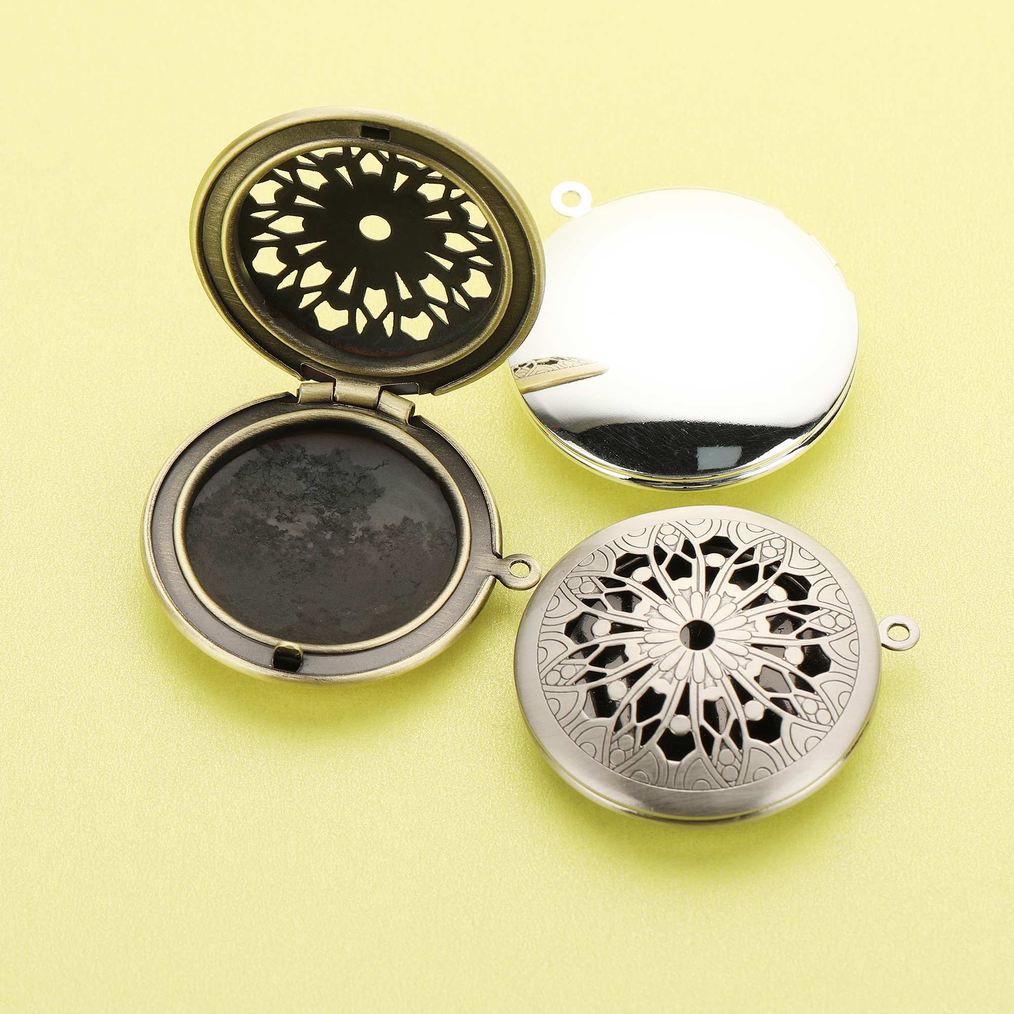 Vintage Fashion Icons - 5Pcs 31MM Round Filigree Photo Locket,Keepsake