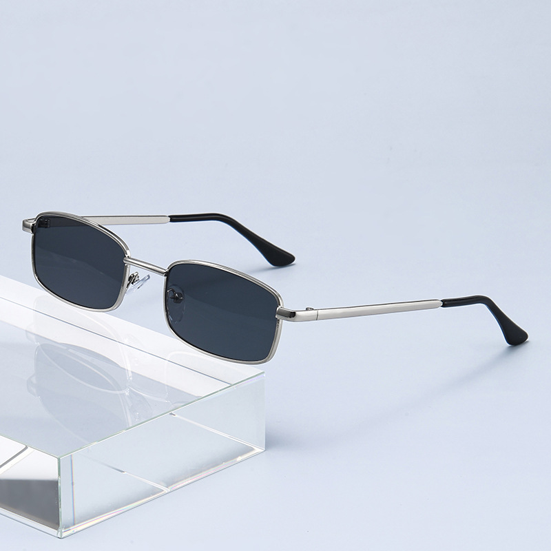 Fashion Punk Sunglasses Women  - Vintage Fashion Girl ulasan dan harga