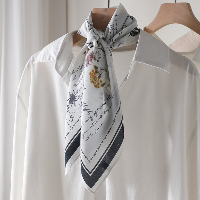 100% Mulberry Silk Scarf 65x65 - Vintage Fashion Journal ulasan dan harga