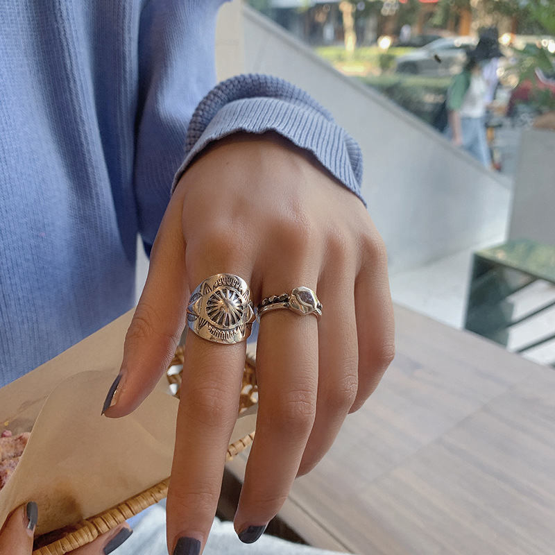 QMCOCO  Silver Color Punk HipH - Vintage Fashion Korea ulasan dan harga